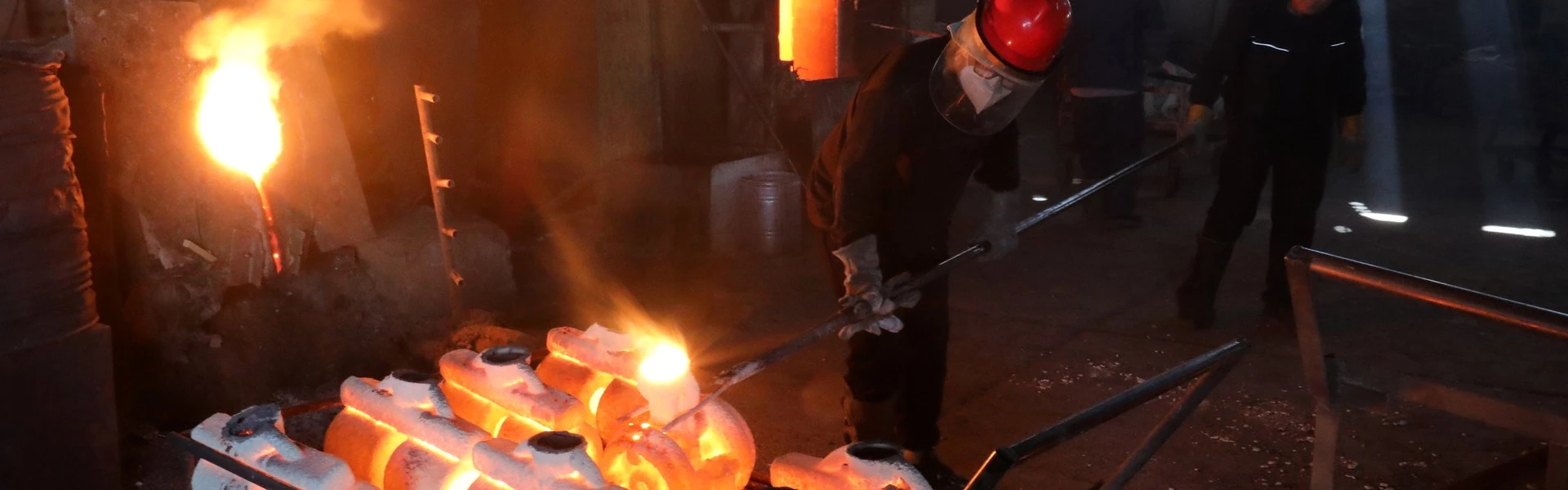 Stainless steel investment casting process - shell making and inspection